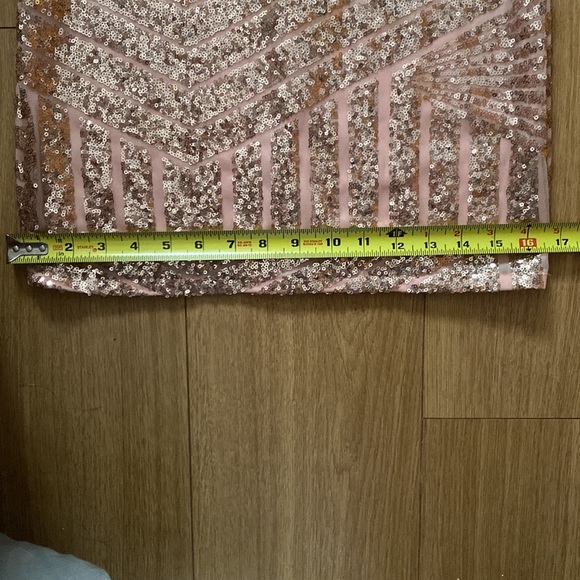 Rose gold sequin mini dress - Picture 4 of 5
